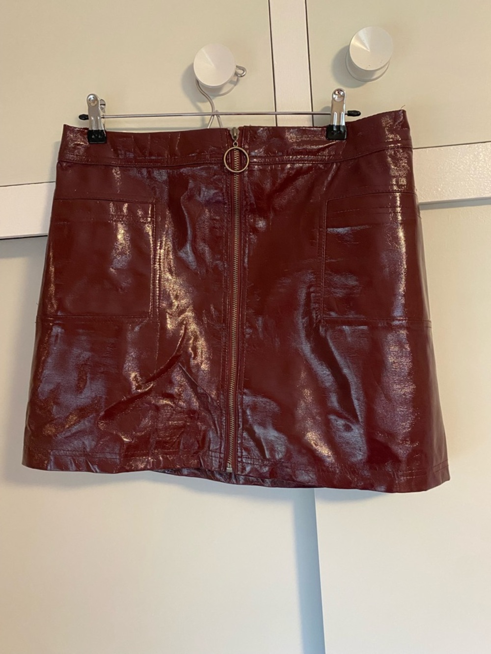 Wild Fable Burgundy Faux Leather Mini Skirt – Zip Front / Fall / Edgy Chic
